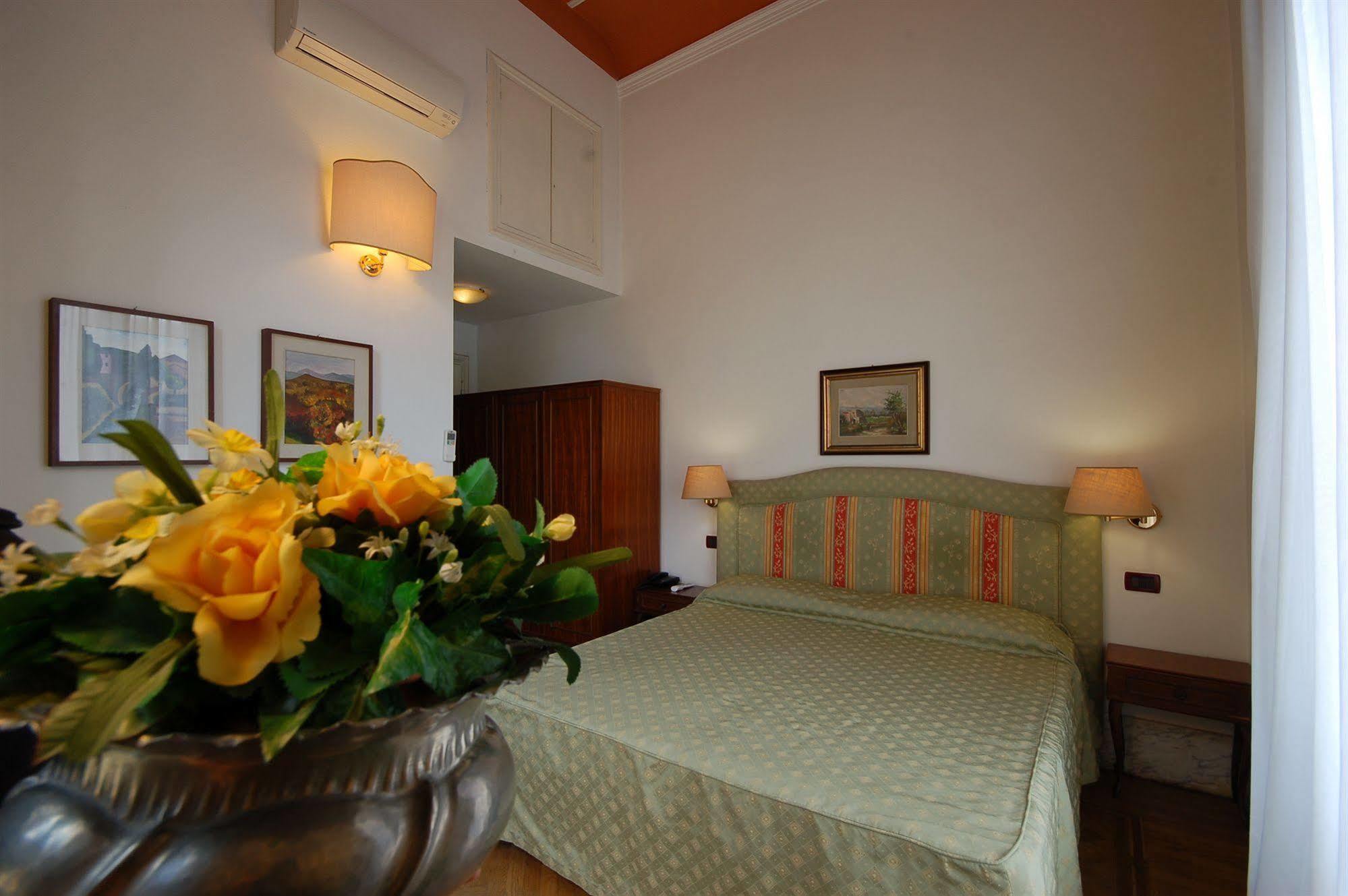 Hotel Ely Viareggio Dış mekan fotoğraf