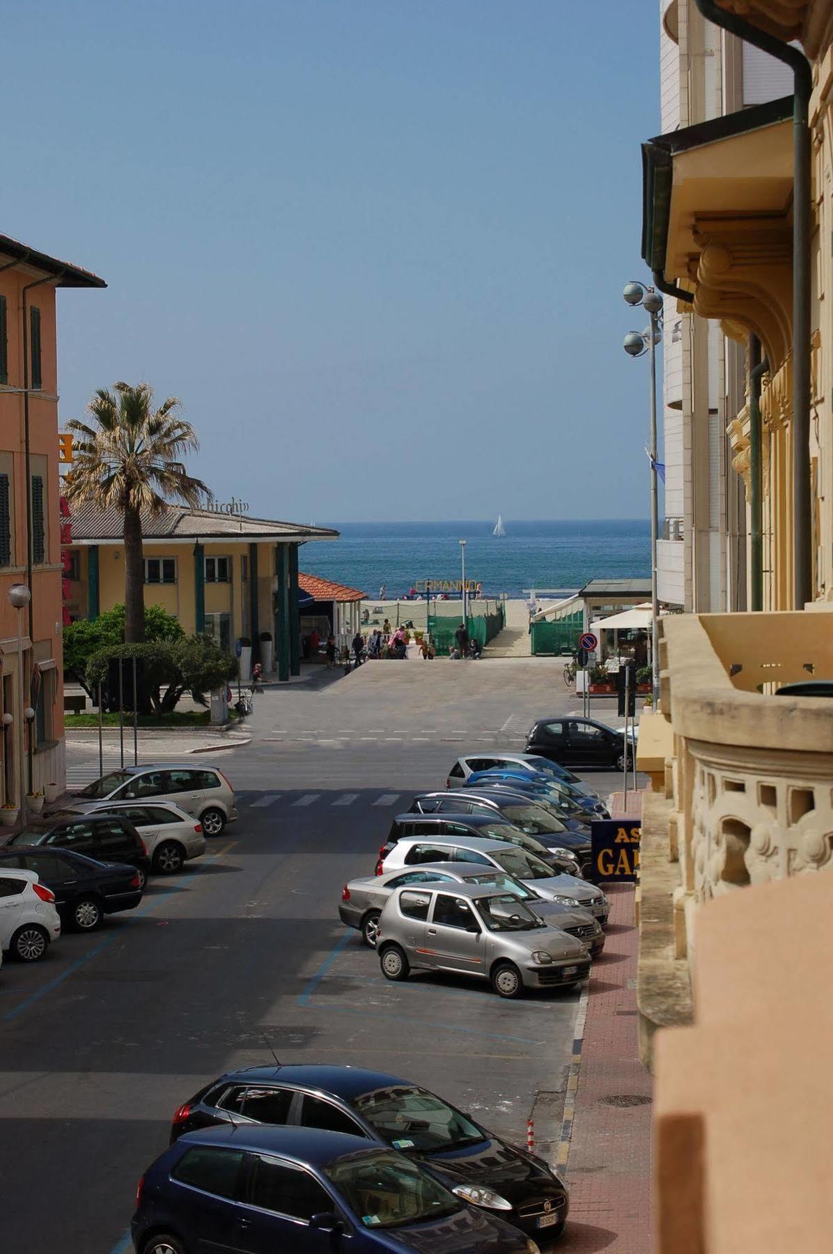 Hotel Ely Viareggio Dış mekan fotoğraf